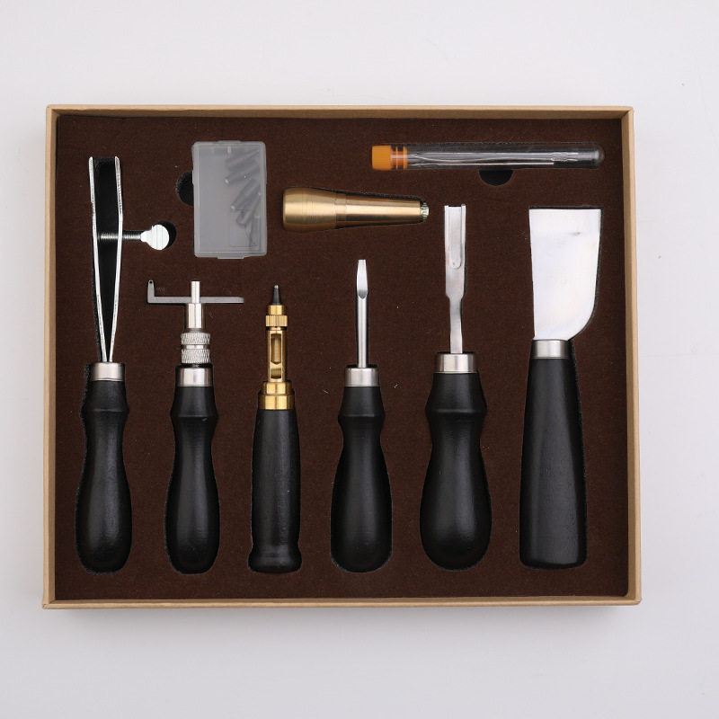 Complete Leather Hand Sewing K - огляд і ціна Beginner Leatherwork Kit